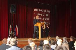 W uroczystości powitania nowego roku szkolnego w Kolejówce uczestniczył Piotr Wakuła, dyrektor Biura Eksploatacyjno-Technicznego Kolei Mazowieckich