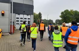 Zwiedzanie Sekcji Napraw i Eksploatacji w Tłuszczu w ramach obchodów Dni Transportu Publicznego