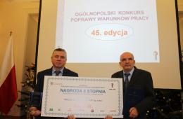 Jacek Bocheński, główny inżynier spółki i Czesław Sulima, członek zarządu dyrektor eksploatacyjny Kolei Mazowieckich.